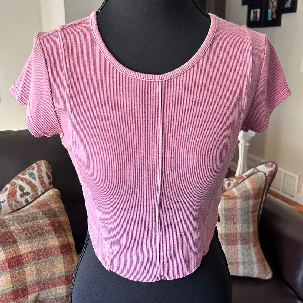 Arizona Jean Company Pink Ribbed Short Sleeve Tee